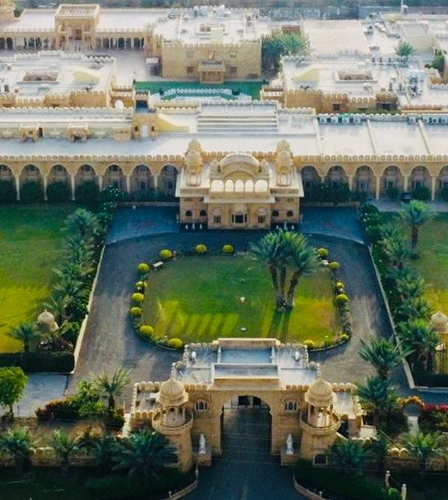Baghs-n-Central-lawn
